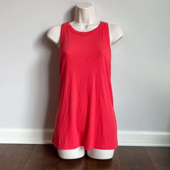 Old Navy Tops - NWT Old Navy Active Halter